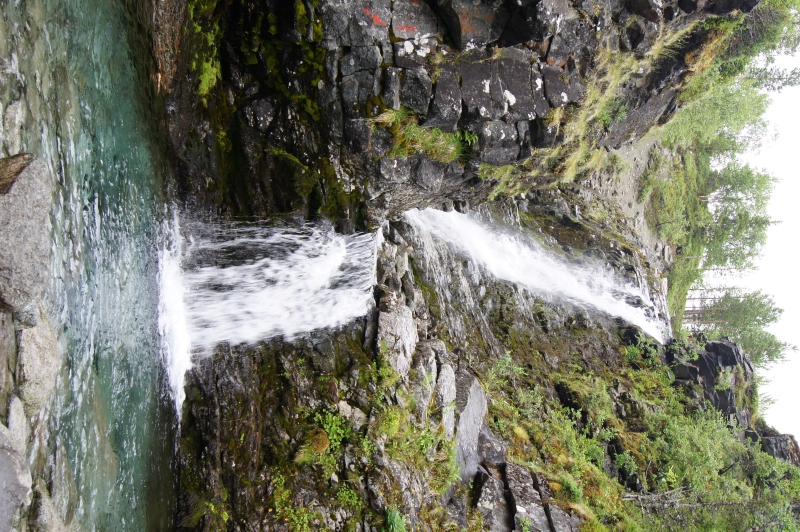 Водопад Красивый на реке Рисьок в Хибинах