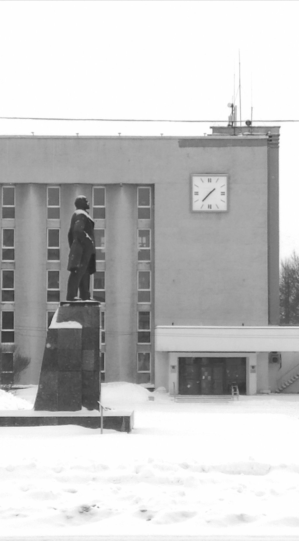Мончегорск. Ленин